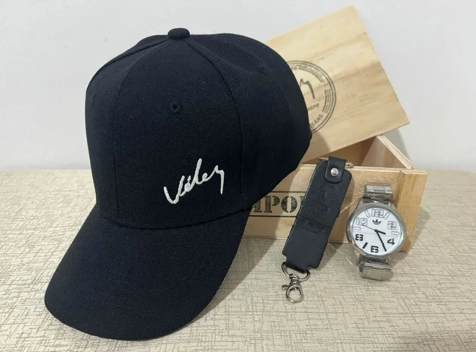 COMBO VELEZ: GORRA+ RELOJ+LLAVERO+ CAJA DE REGALO